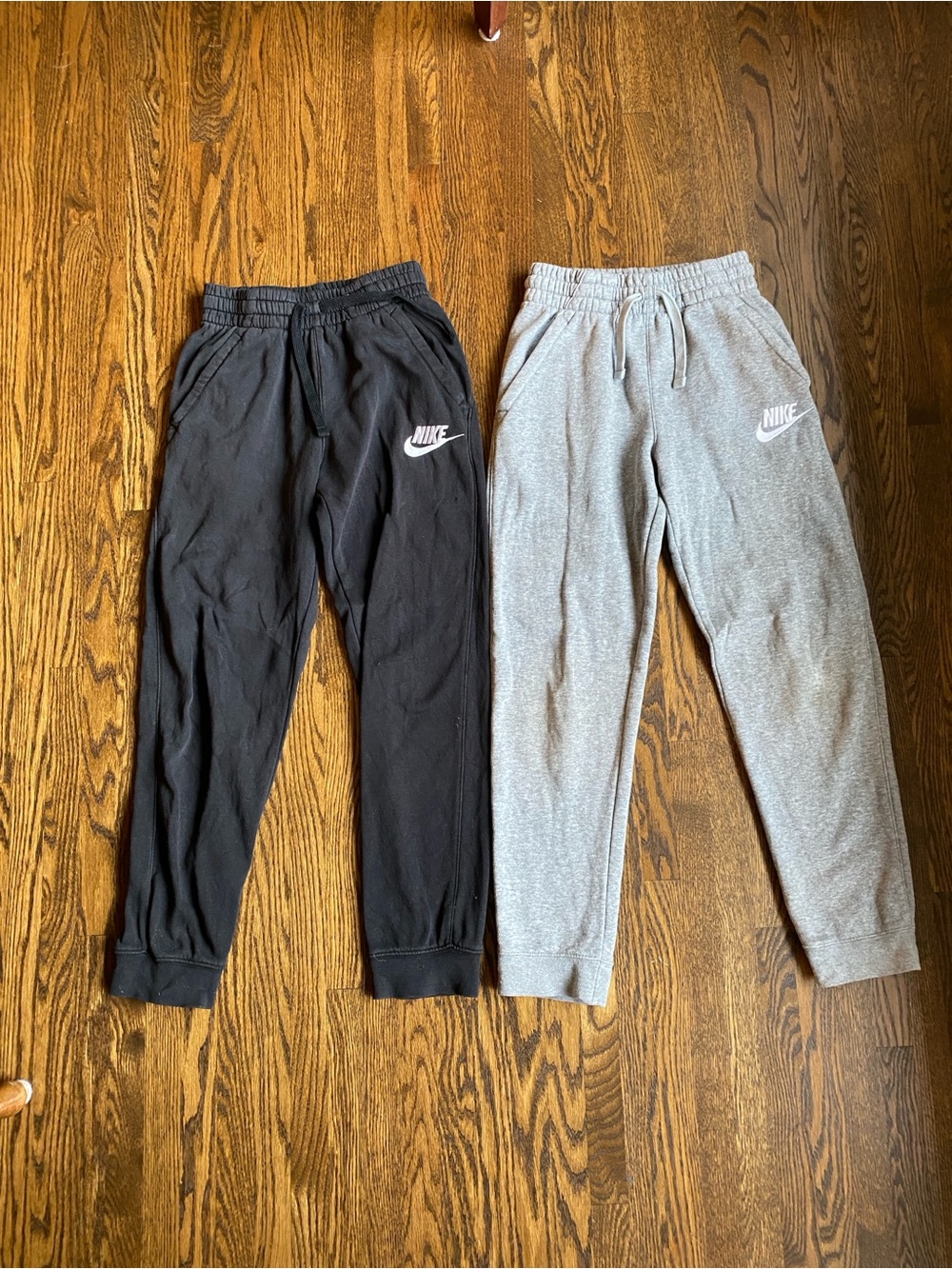 Nike Kids Fit Sportswear Club Fleece Joggers size medium bundle sweatpants